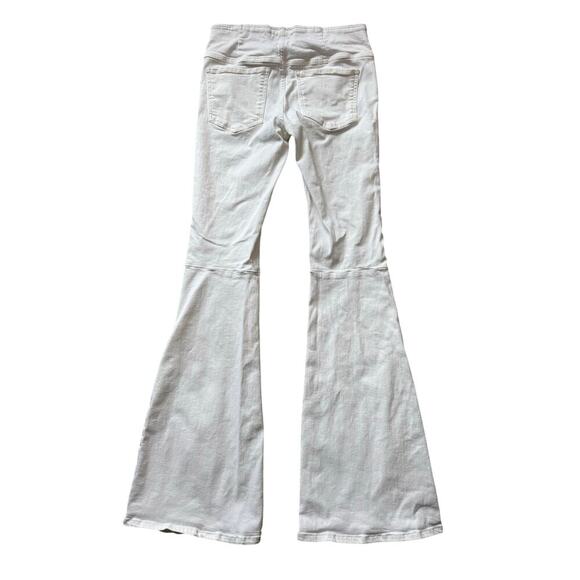 FREE PEOPLE White Flare Woman's Jeans/Pants size 28 - Picture 2 of 10